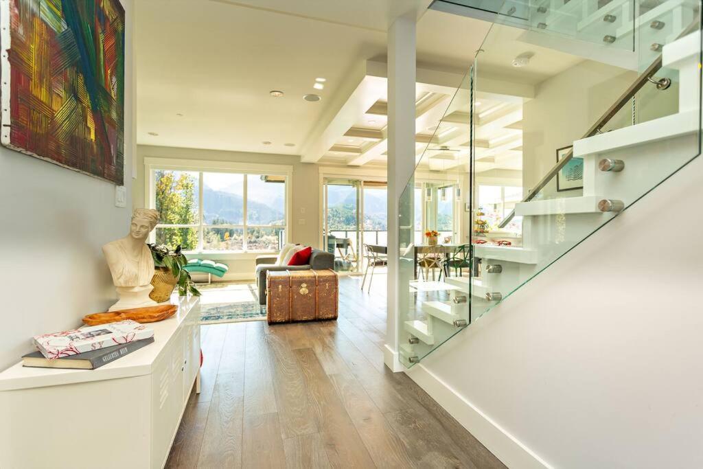סקוואמיש Mountain Serenity Meets Luxury מראה חיצוני תמונה